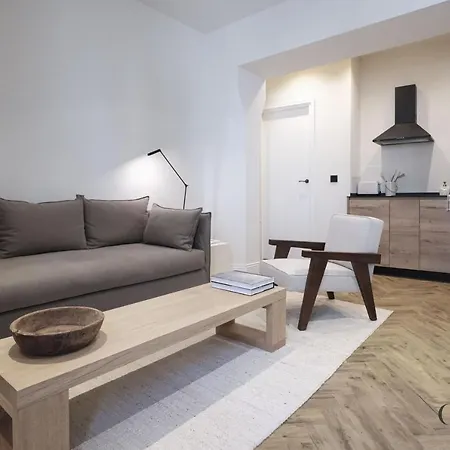 Elegant Loft For 4pax In The Center Of