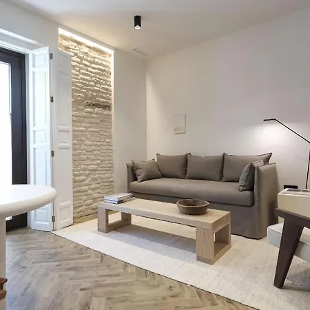 Elegant Loft For 4pax In The Center Of