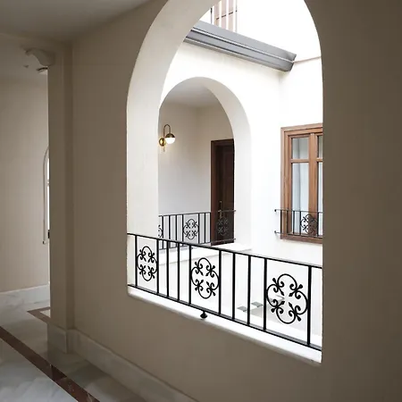 Elegant Loft For 4pax In The Center Of *